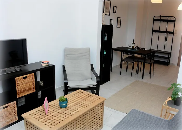 Cyriacus Flat In The Heart Of Thessaloniki
